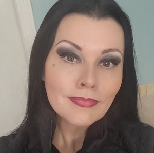 Meet your Posher, Cheryl